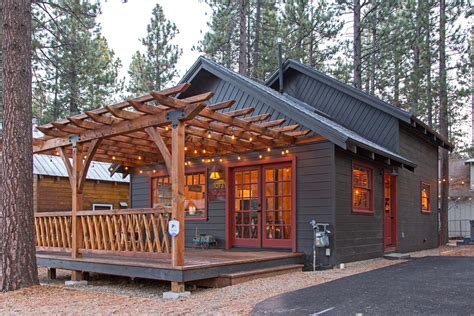 12 Best Airbnbs In Lake Tahoe (Cabins, Townhomes, and More) - Follow Me ...