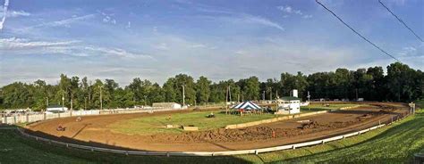 Decatur County Fairgrounds – dirt oval – Randy Lewis