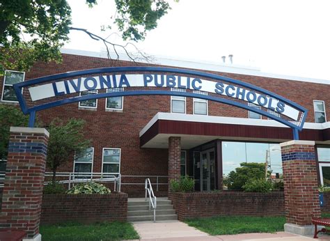 Open and close: Livonia schools looks toward reopening again in winter