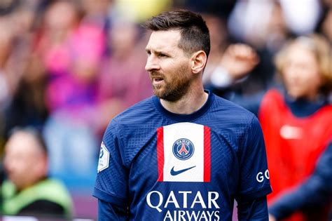 Lionel Messi bids farewell to Paris Saint-Germain as club confirm he ...