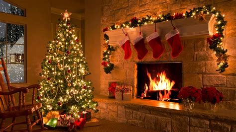 Christmas Fireplace Decor Ideas