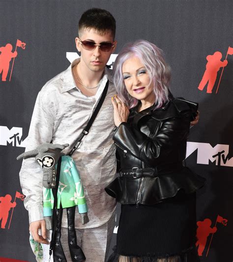 Declyn Lauper: 5 Things About Cyndi Lauper’s Son, 24, Arrested In Stolen Car - HollywoodHeavy