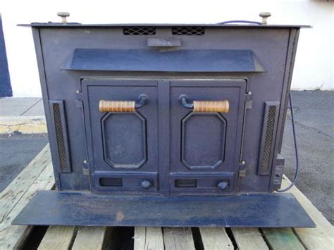 Buck Stove Wood Burning Fireplace Insert with blower Only for Sale in ...