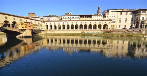 The Vasari Corridor in Florence - KRIZIA in TRAVELLAND