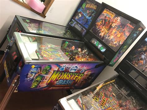 1998 Williams Monster Bash at Ann Arbor Michigan Pinball Museum VFW ...