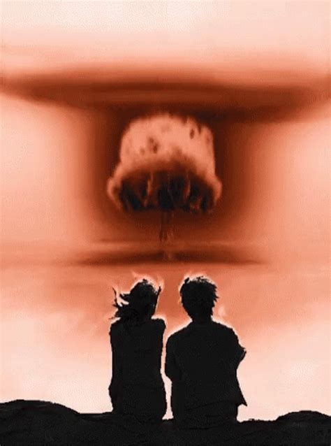 Atomic Bomb Eye Blinding Explosions GIF | GIFDB.com