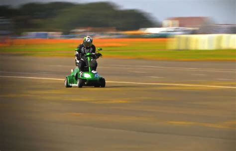 Fastest mobility scooter: David Anderson and Matthew Hine breaks ...