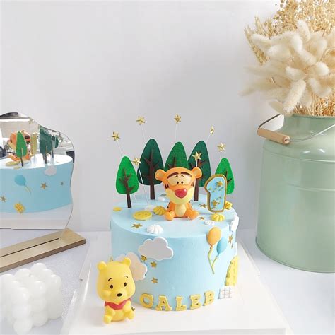 Winnie-the-Pooh & Tigger Cake (Toy) For Kids Birthday In KL | YippiiGift