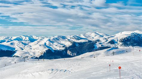 The Best Ski Resorts in Romania - Ski in the Carpathians - 7 Days Abroad