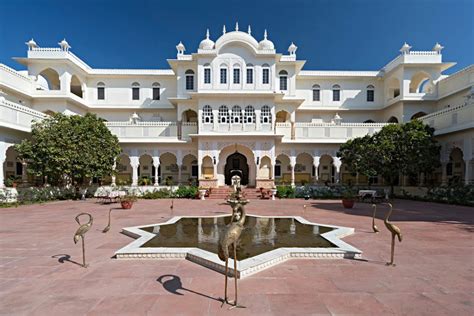 Nahargarh Fort Hotel in Ranthambore - Distant Journeys