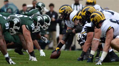 Michigan vs. Michigan State score: Live game updates, football ...