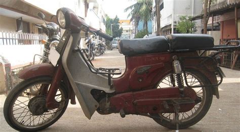 Second hand Bajaj M80 in Mandsaur. Red colour. Price is Rs.6,500. ID is ...