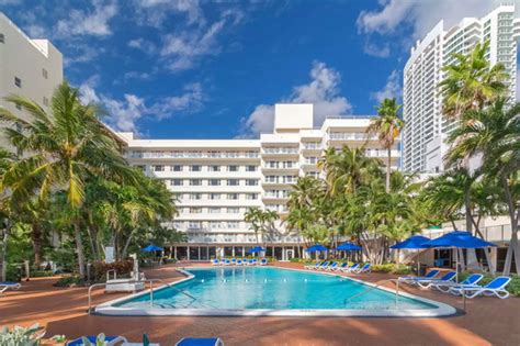 Radisson Resort Miami Beach: Pool & Spa Day Pass Miami | ResortPass