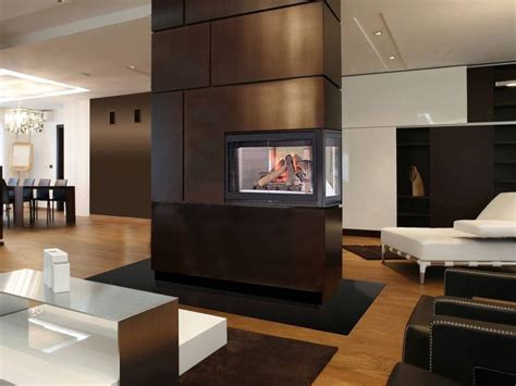 20 Gorgeous Two-Sided Fireplaces For Your Spacious Homes