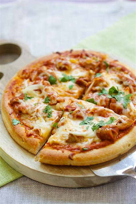 Chicken Tikka Masala Pizza | Easy Delicious Recipes