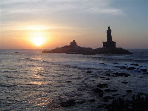 Sunrise and Sunset in Kanyakumari « HolidayRentals Blog