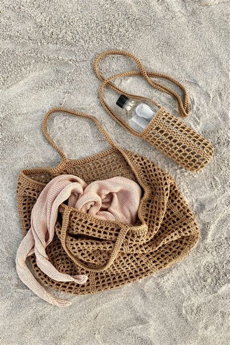 The Best Crochet Beach Bag Patterns for Days in the Sun & Sand