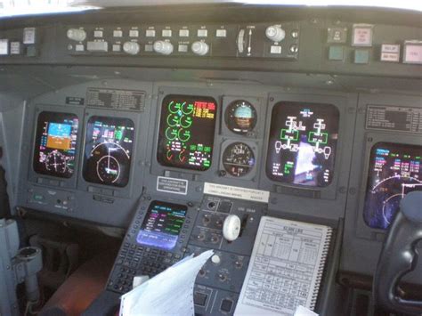 CRJ 200 Cockpit | Cockpit, Pilot career, Aviation