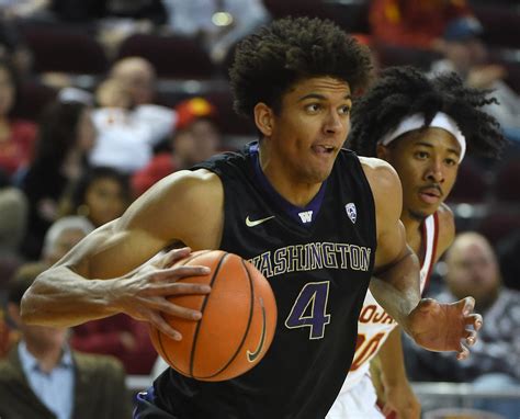 Washington Basketball Comes From Behind To Beat Sacramento State