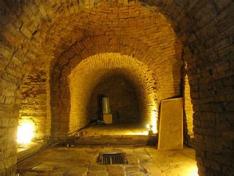 Lei Cheng Uk Han Tomb Museum - Wikipedia