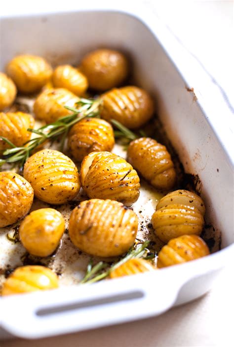 Easy Method Lemon and Rosemary Roast Potatoes | Just Easy Recipes