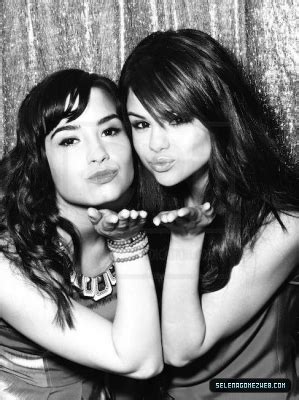 selena gomez n demi lovato - Selena Gomez and Demi Lovato Photo (16910373) - Fanpop
