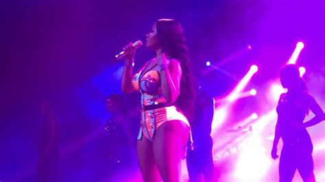 Motorsport - Nicki Minaj Live in Brazil São Paulo at Tidal Vivo Event Credicard Hall - YouTube