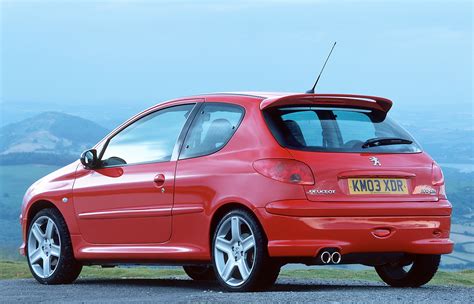 Peugeot 206 GTi Review (1999 - 2006) | Parkers