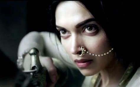 First look: Deepika Padukone in Bajirao Mastani song