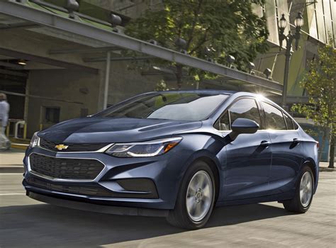 New Chevrolet Cruze Diesel Sedan starts at $23,795, has EPA ratings up ...