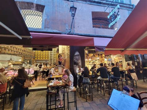 The 16 Best Restaurants in Bologna, Italy - Pragmatic Travelers