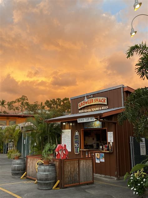 Sunset at Kona Brewery, Hawaii : r/pics