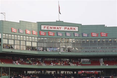 Fenway Park Green Monster Wallpaper - WallpaperSafari