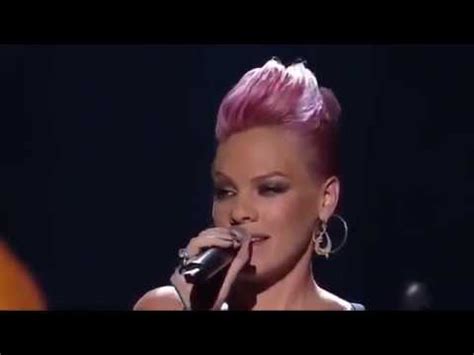 PINK LIVE!!! Just Give Me a Reason WITH Nate Ruess - YouTube