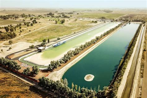 #CAsSurf | Is Kelly Slater's Surf Ranch the future of surfing? It combines the latest science ...