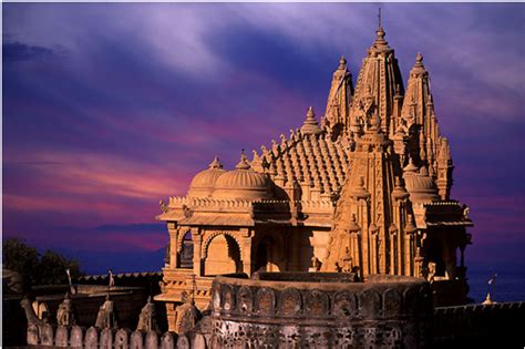 Amazing Jain Temples - Pleasures Your Eyes