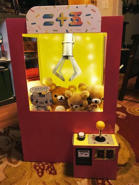 I made a Rilakkuma claw machine costume for Halloween! - rilakkuma ...