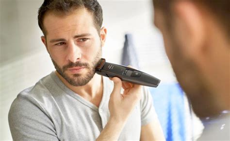 $34.95 for a Philips Beard Trimmer (a $74.29 Value)| WagJag