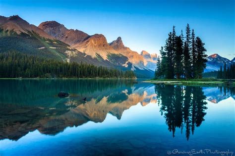 Twilight at Spirit Island - The world-famous Spirit Island and Maligne ...