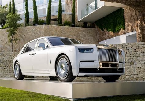 Rolls-Royce - Modelle, Preise, Übersicht | AutoScout24