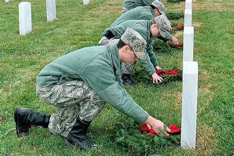 Wreath-laying ceremony to honor community military veterans | Auburn ...