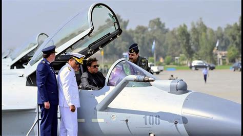 Pakistan air force inducts new batch of Chinese fighter jets | World ...