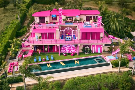 You Can Now Visit a Real-Life Barbie Dreamhouse in Malibu | Vogue