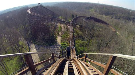 The Beast Wooden Roller Coaster | Videsta.com