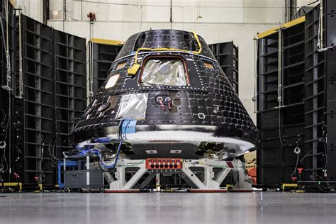 Artemis 2 astronauts get first look at their Orion moonship – Spaceflight Now