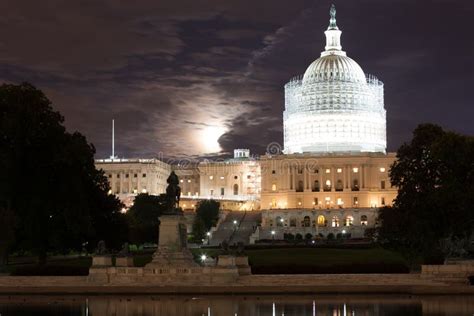 United States Capitol Building at Night Stock Image - Image of capitol ...