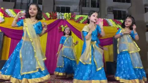 Radha | Dance | Choreography | Kids | Student of the year | Alia Bhatt | Bharti - YouTube