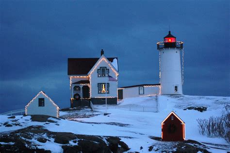 nubble lighthouse pictures | Lighthouse Holiday Lighting – Nubble Light ...