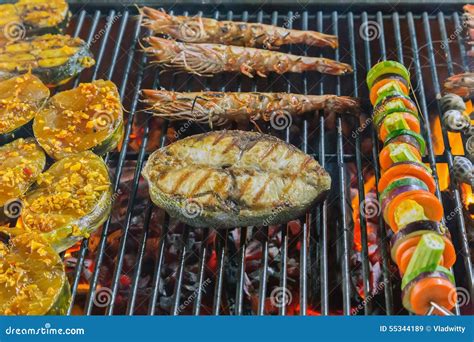 Assorted Seafood Barbecue Grill Stock Image - Image of prawn, fire ...