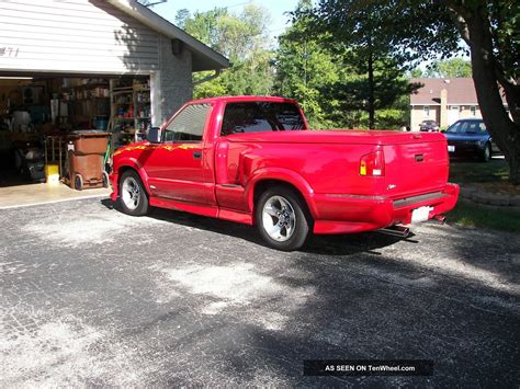 2003 Chevy S10 Extreme Turbo Red / Gray